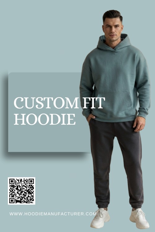 Tailored men's hoodie with a modern fit Tailored men's hoodie with a modern fit
